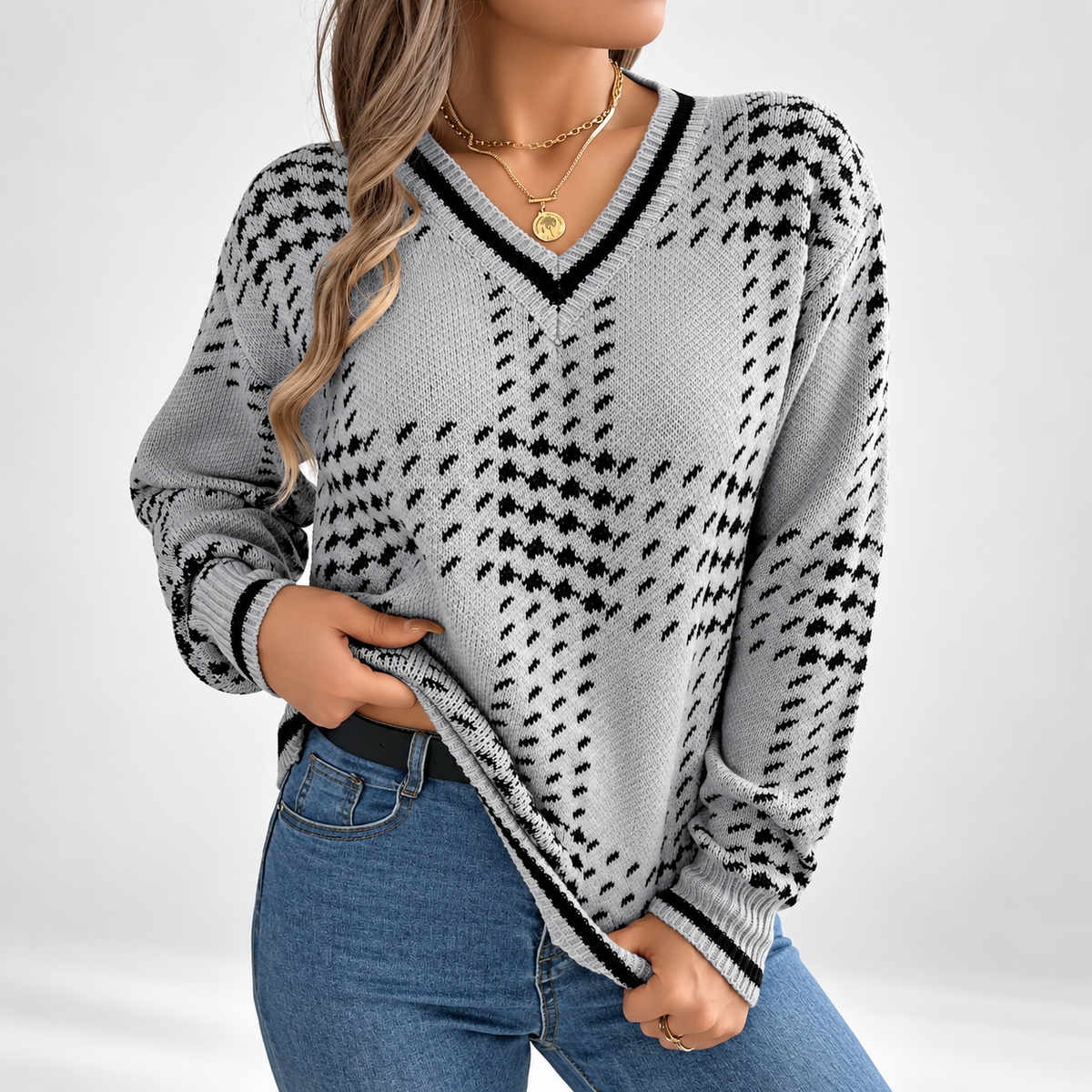 Beatrice Women’s Plaid V-Neck Knit Sweater