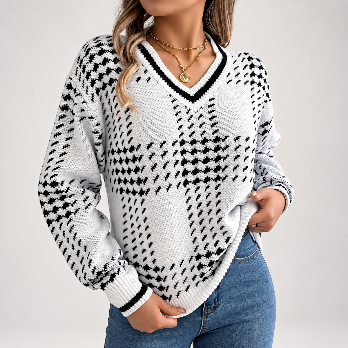 Beatrice Women’s Plaid V-Neck Knit Sweater