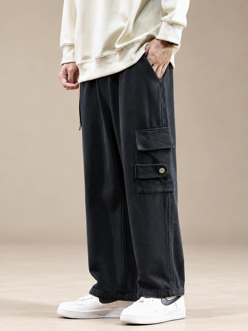 Bastien Men’s Relaxed Fit Cargo Pants with Flap Pockets